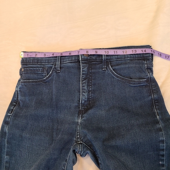 Eddie Bauer high rise slim straight slightly curvy jeans - Picture 9 of 10